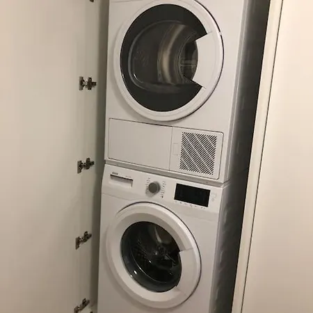 Fantastic 2br Flat Close To Paradeplatz - Canal2 아파트